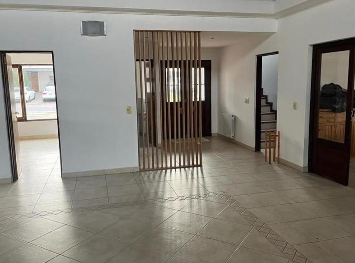 Casa alquiler Campo Grande Pilar 4