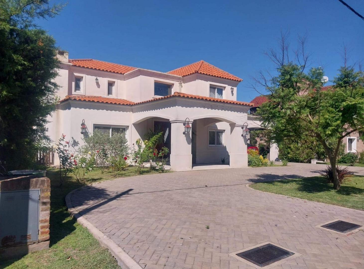 Casa en Alquiler en Campo Grande Pilar