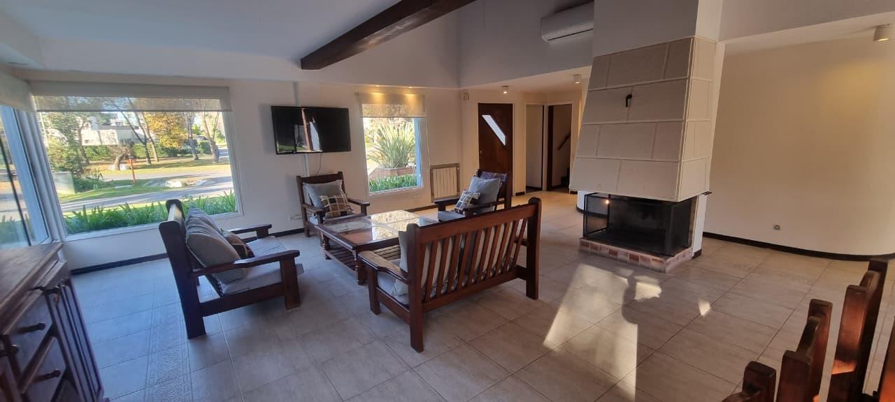 Casa en Alquiler 4 ambientes en Campo Chico Country Club