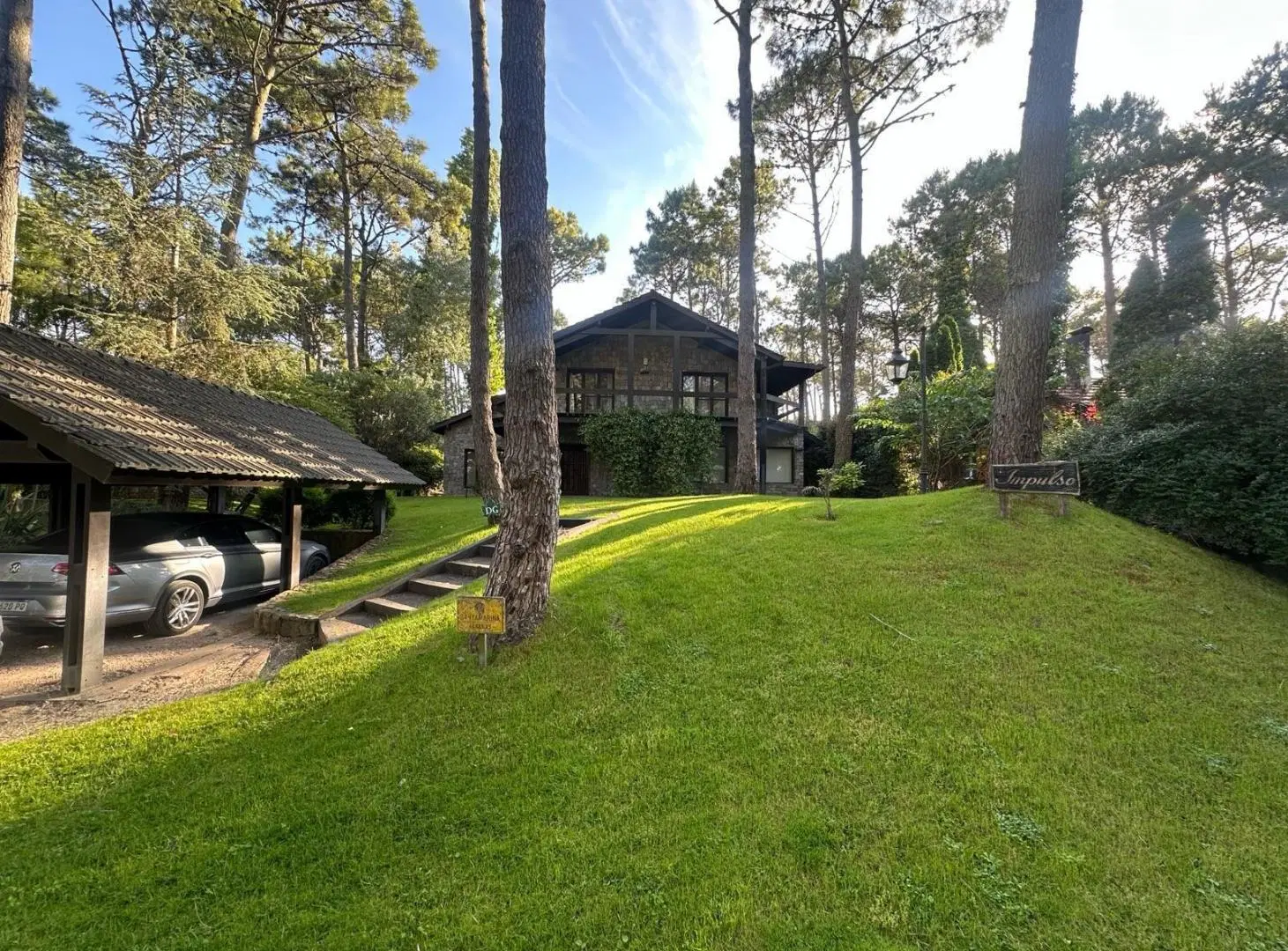 Casa en alquiler o venta en Cariló Coihue 400 2