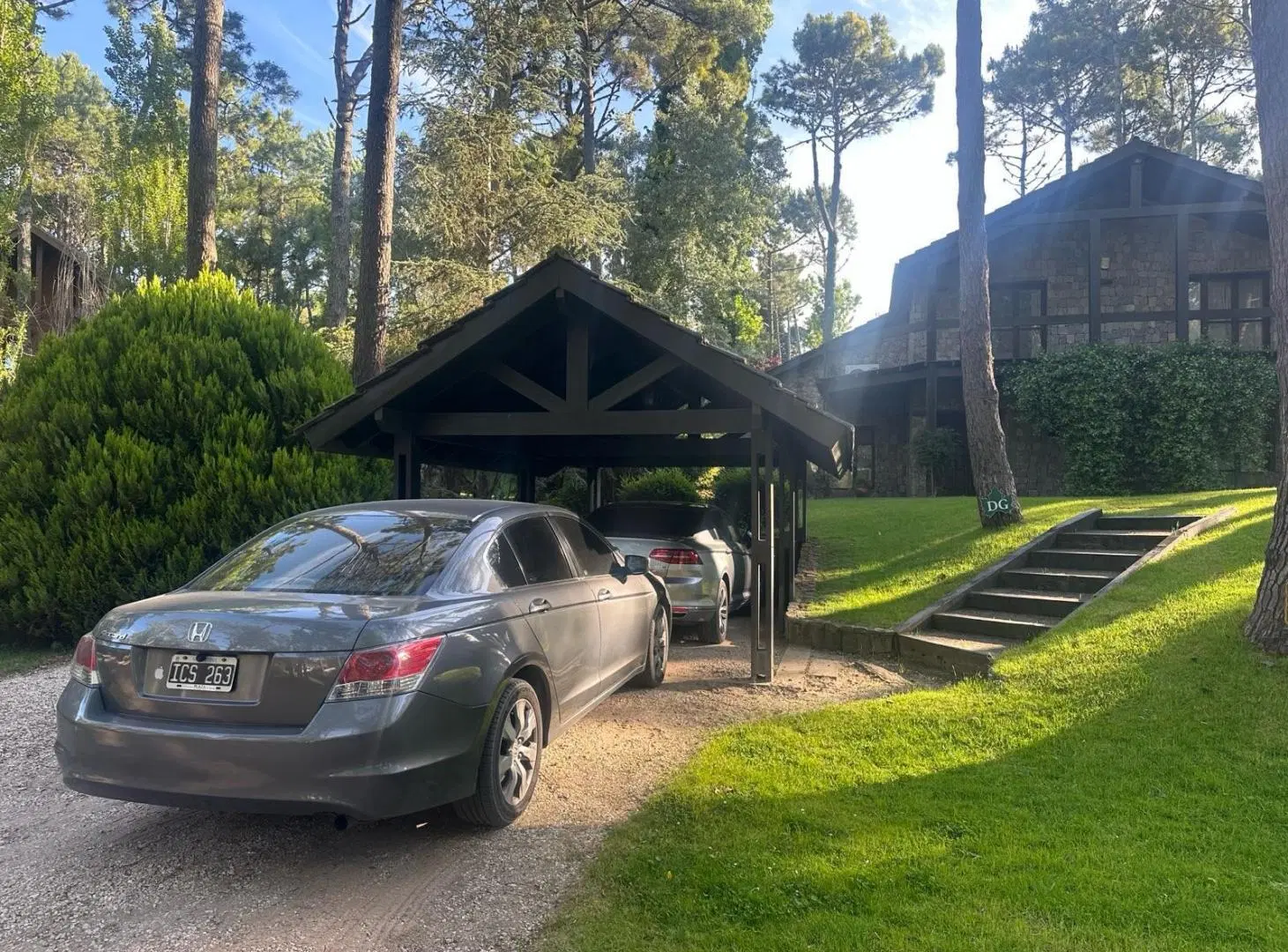 Casa en alquiler o venta en Cariló Coihue 400 5