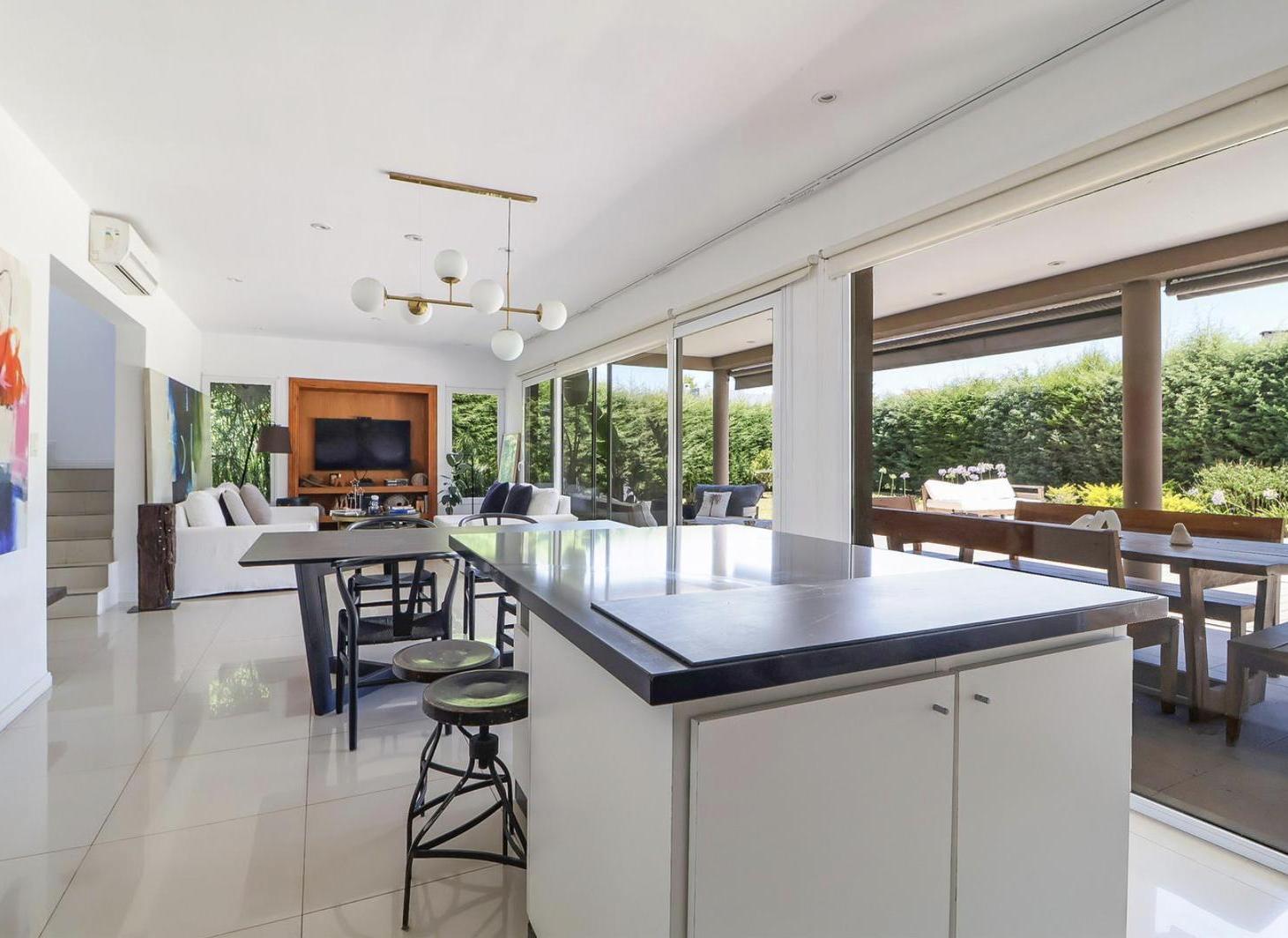 Foto de Casa venta Ayres Plaza Pilar luminosa, imagen 5
