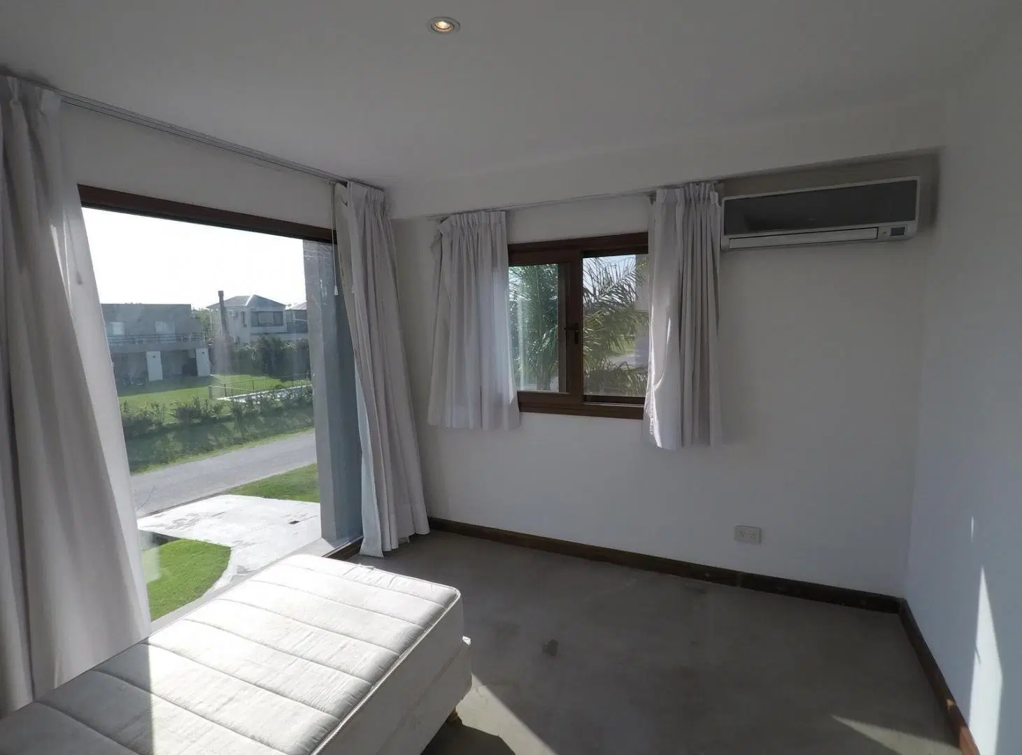 Casa en Venta o alquiler Altos de Campo Grande Pilar 5