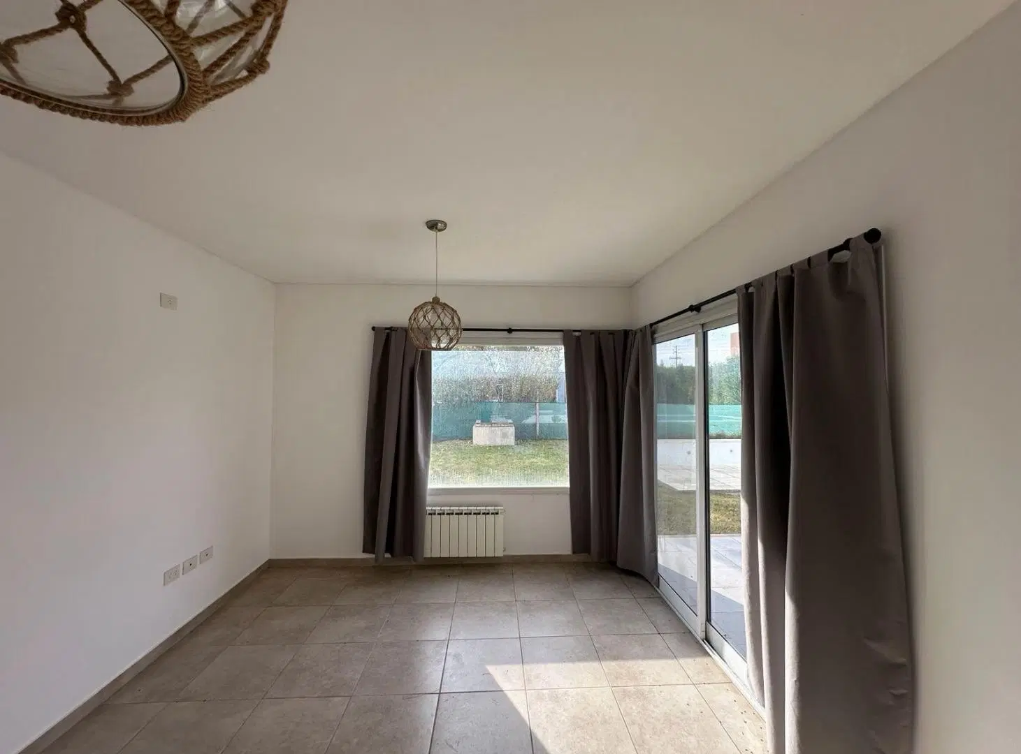 Casa en venta en Casas del Este, Pilar 4