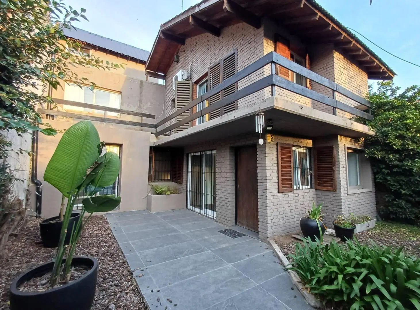 Casa venta San isidro luminosa 1
