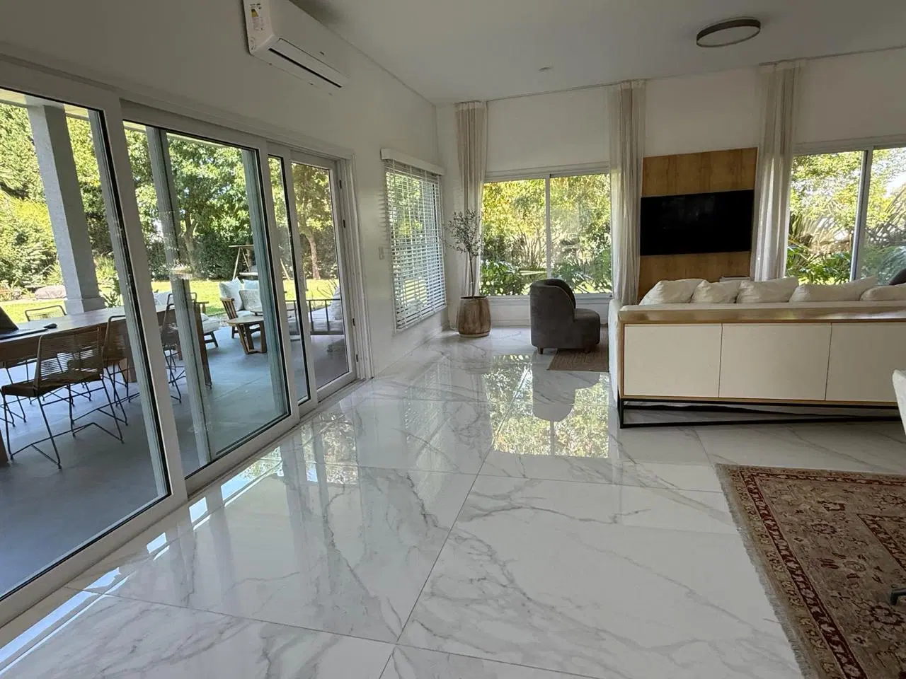 Casa venta Campo Grande impecable Pilar 5