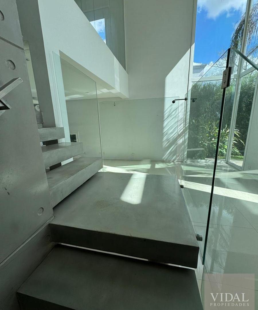 Foto de CASA MODERNA BARRIO LOS LAGOS - NORDELTA, imagen 5