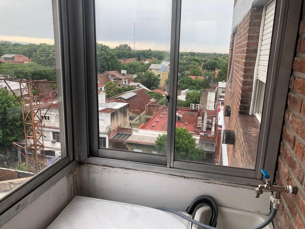 Foto de Moderno Depto de 2 amb en el Centro de San Isidro. Excelente vista y, imagen 3
