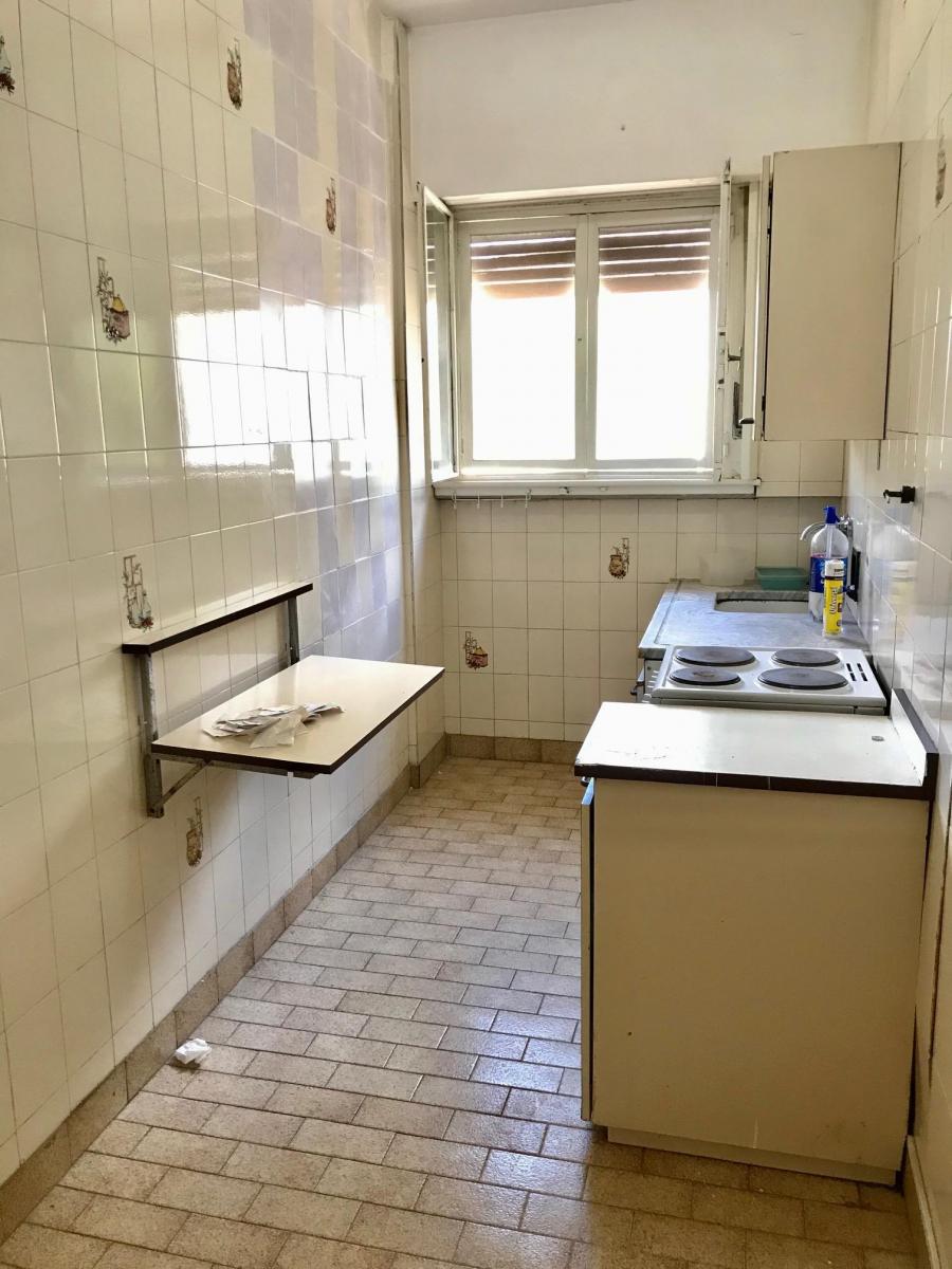 Departamento de 2 Amb entre Av. Libertador y el Río. A 2 cuadras estación. 40 M2