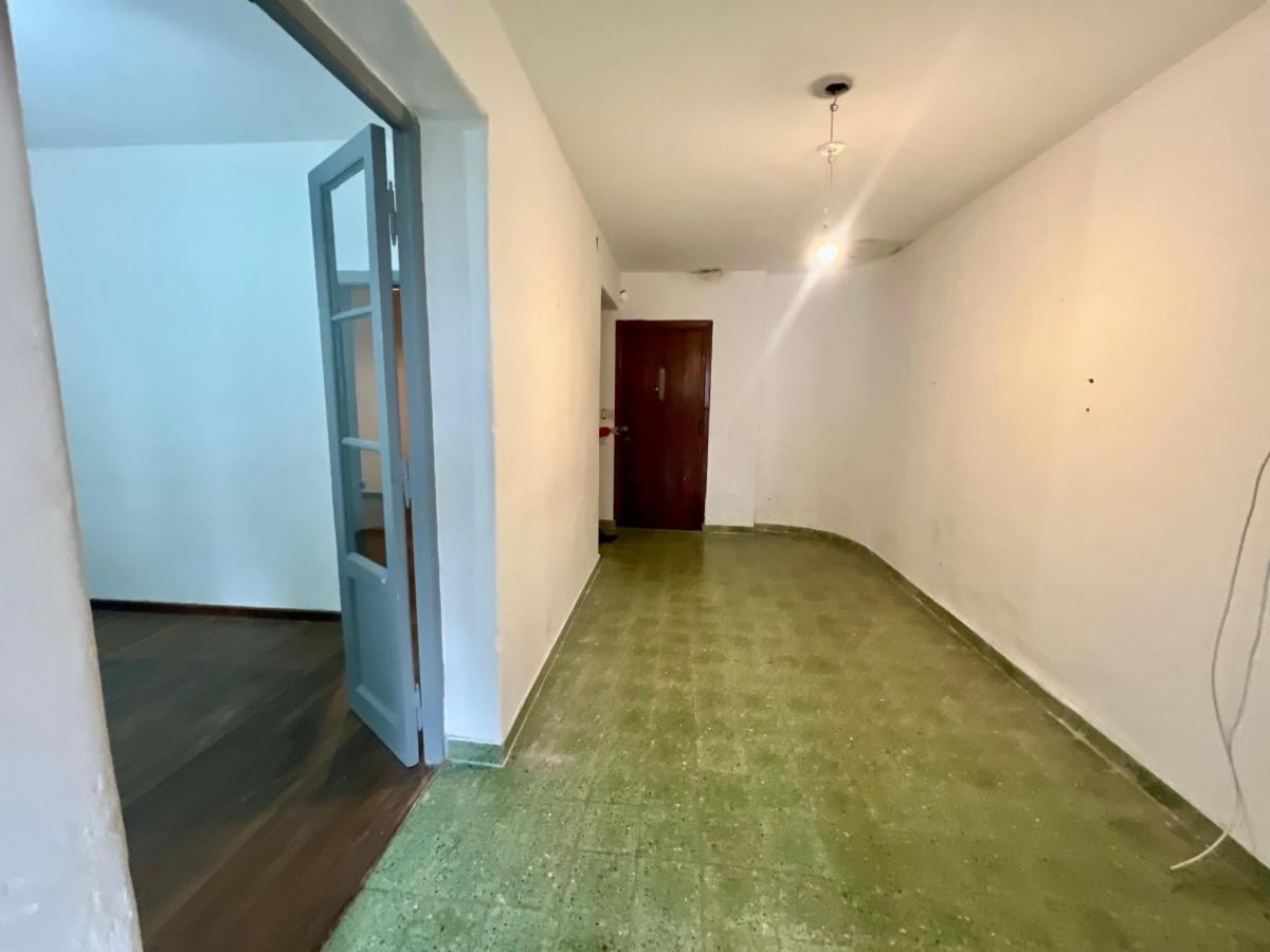 Foto de Martínez: Chalet a 8 cuadras de Av Santa Fe. 2 Viviendas y Local. Lote, imagen 4