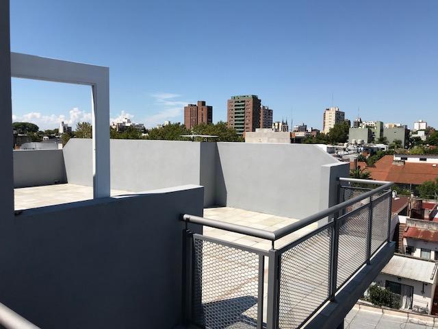 Depto en San Fernando. 2 Amb con Gran Balcón Parrilla y Cochera 3
