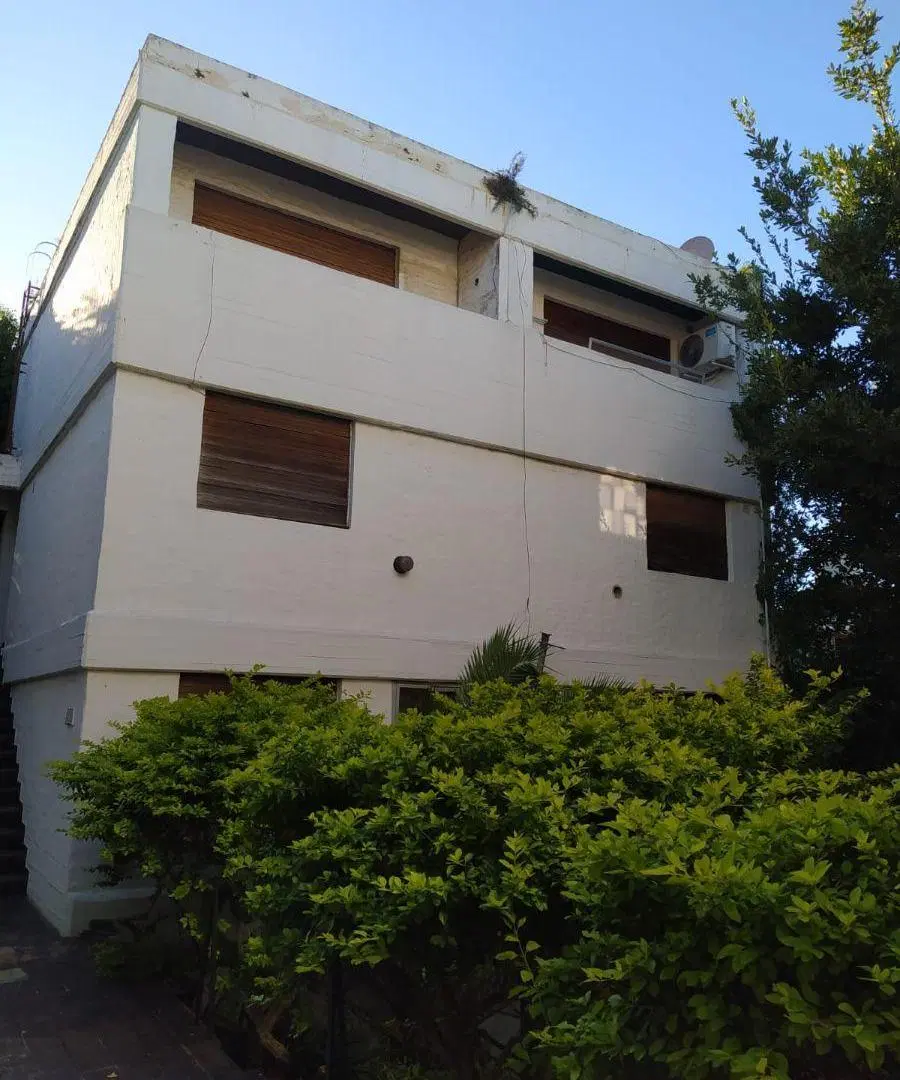 Departamento en dúplex a 2 cuadras Avenida con cochera cubierta 3