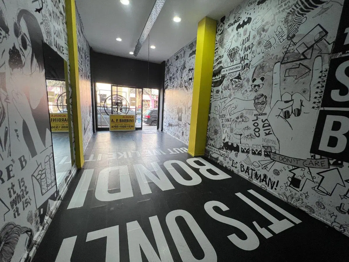 Centro de Martínez: Excelente local con gran vidriera a metros de la Av Santa Fe. Excelente estado 3
