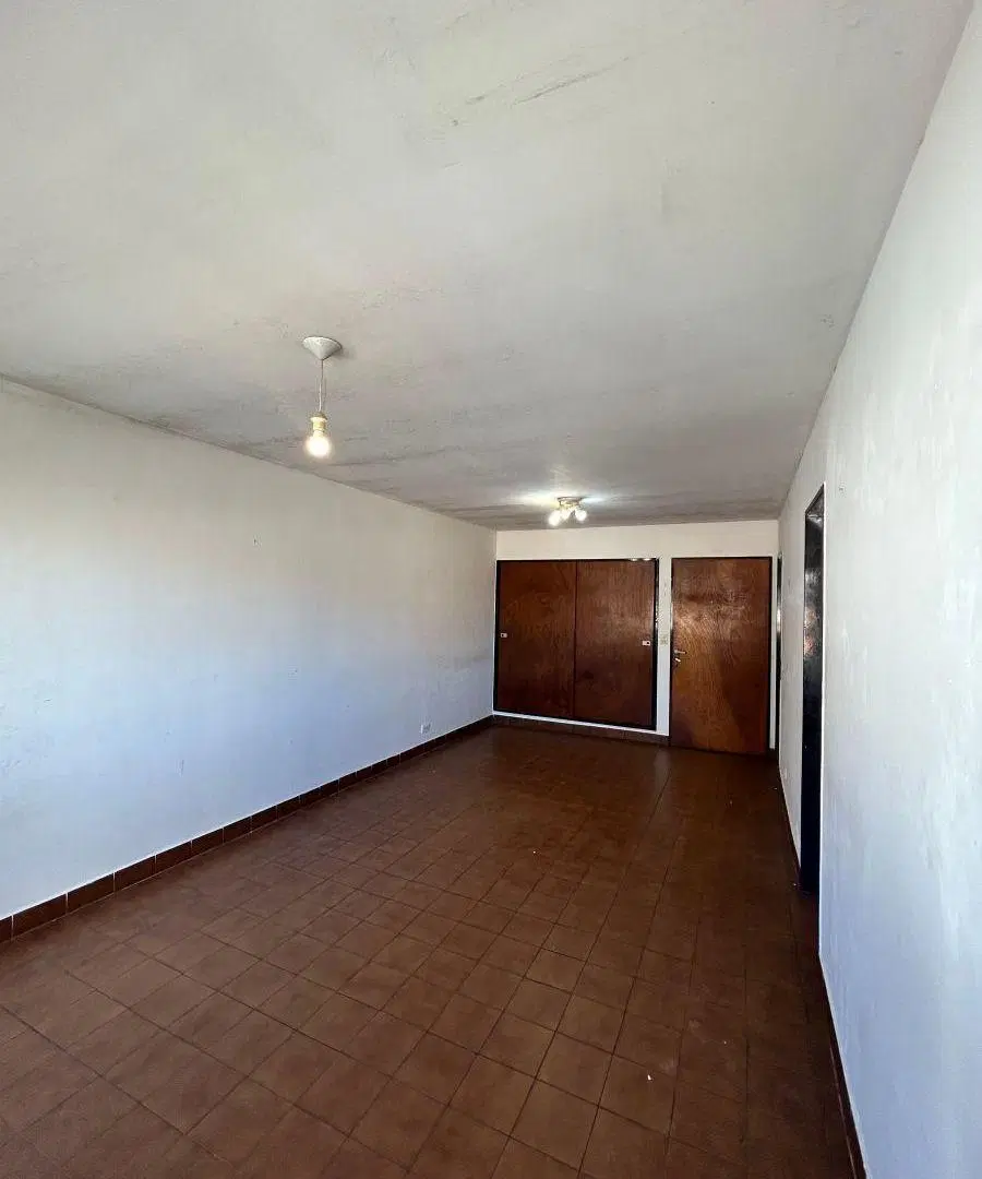 Martínez: Departamento con Cochera. Monoambiente a 1 Cuadra de Avenida Santa Fe y 3 de la Estación 3