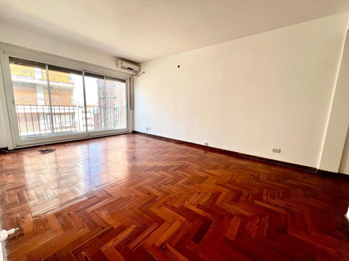 Centro de Martínez: Luminoso depto de 4 amb con gran balcón, gran vista abierta. 3 dorm. y lavadero 5