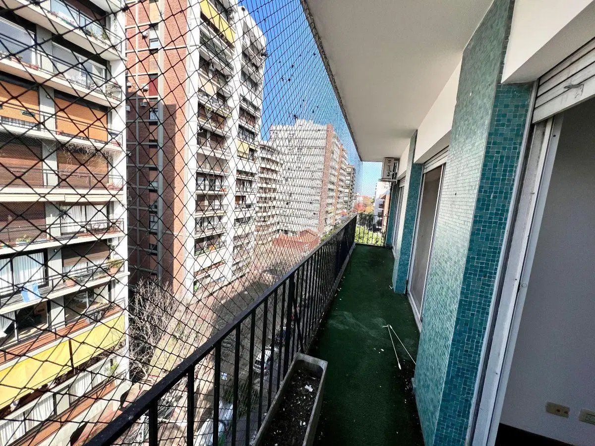 Centro de Martínez: Luminoso depto de 4 amb con gran balcón, gran vista abierta. 3 dorm. y lavadero 4