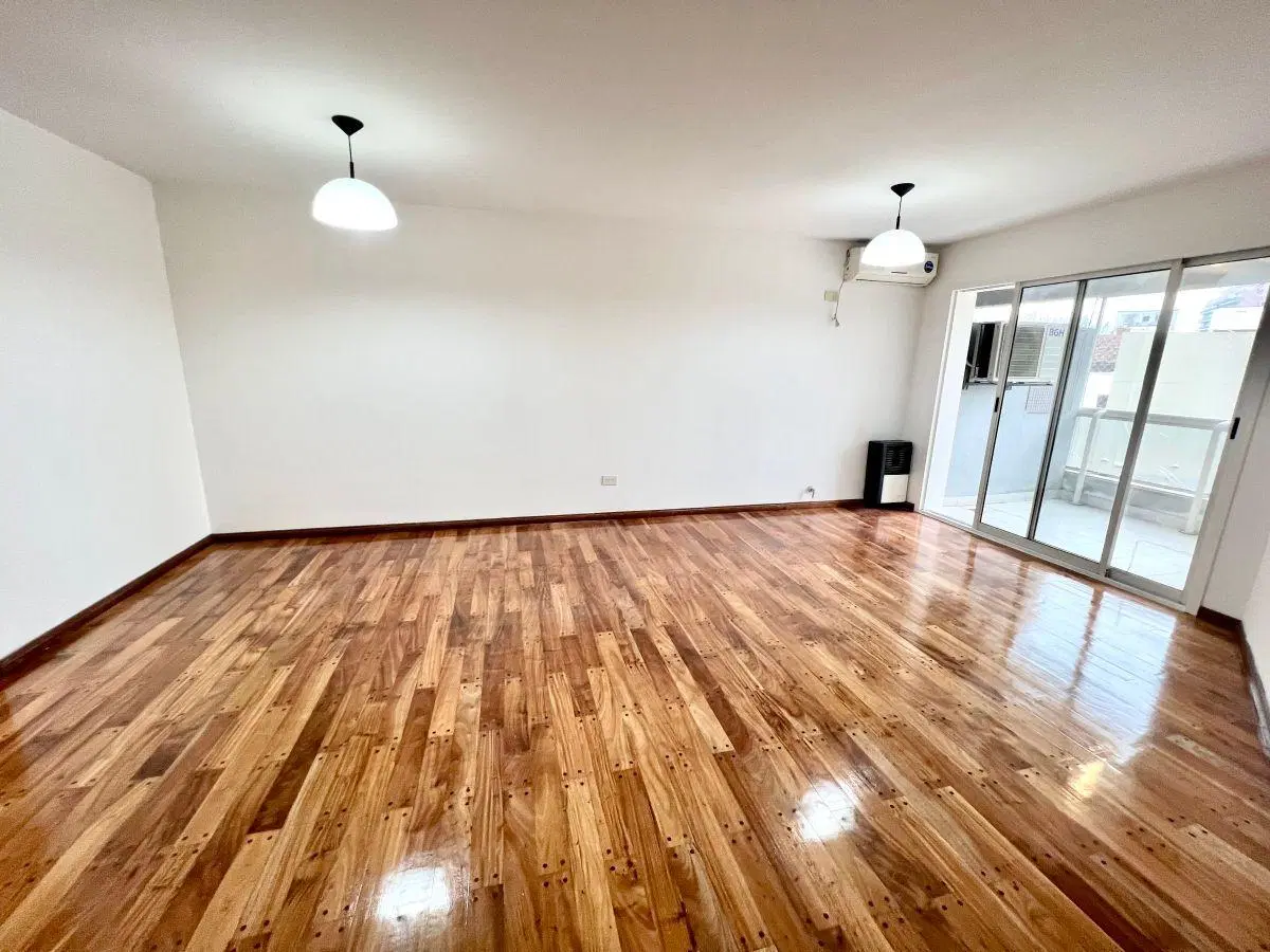 Moderno Depto de 3 Amb con cochera descubierta, Piscina, Gimnasio, SUM, Seguridad 24hs. Pintado 5