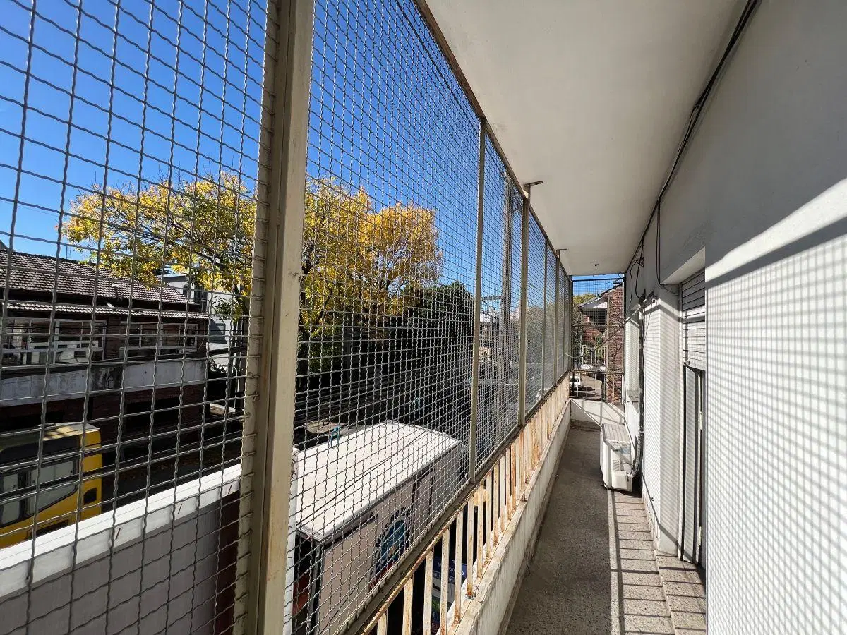 Villa Adelina: Venta en Block de 2 locales y gran vivienda con terraza en Planta Alta. Oportunidad! 4