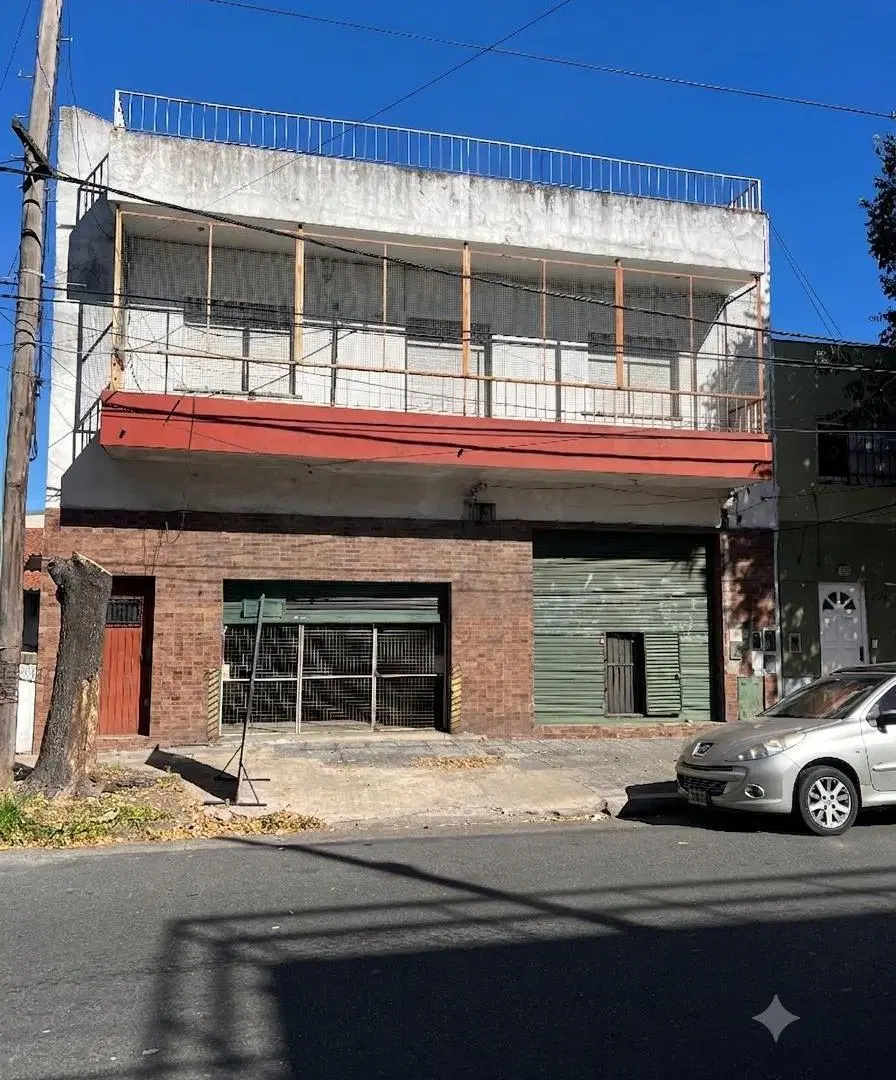 Villa Adelina: Venta en Block de 2 locales y gran vivienda con terraza en Planta Alta. Oportunidad! 3