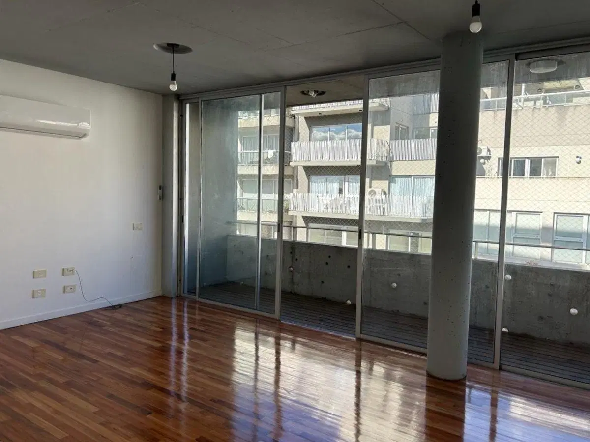 Exclusivo 2 Ambientes / Loft de Diseño a metros de Av. del Libertador. Pisos de Pinotea y Balcón 5