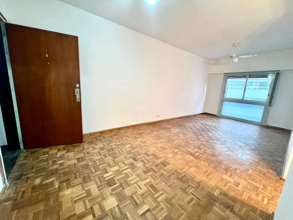 Martínez: Excelente departamento de 2 amb con vista al Norte. Impecable 3