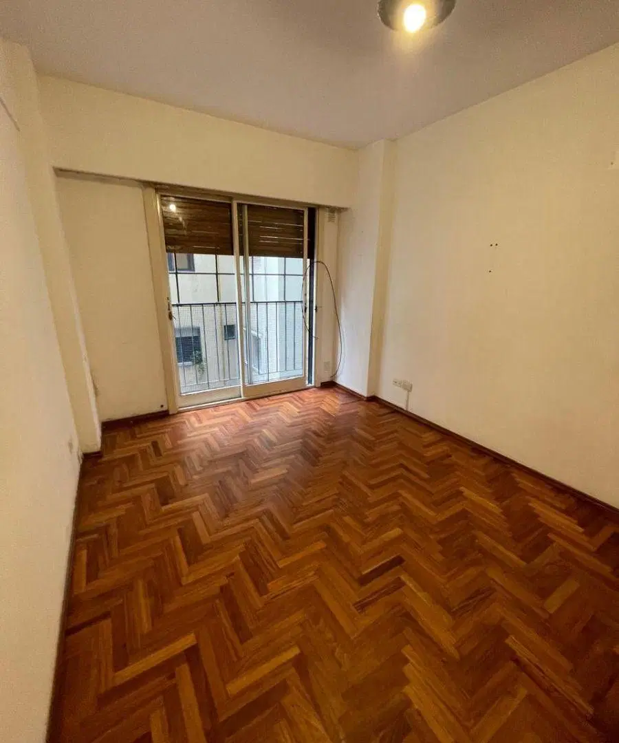 Impecable 2 Ambientes en Belgrano: Cálido y luminoso depto con Balcón Francés 2