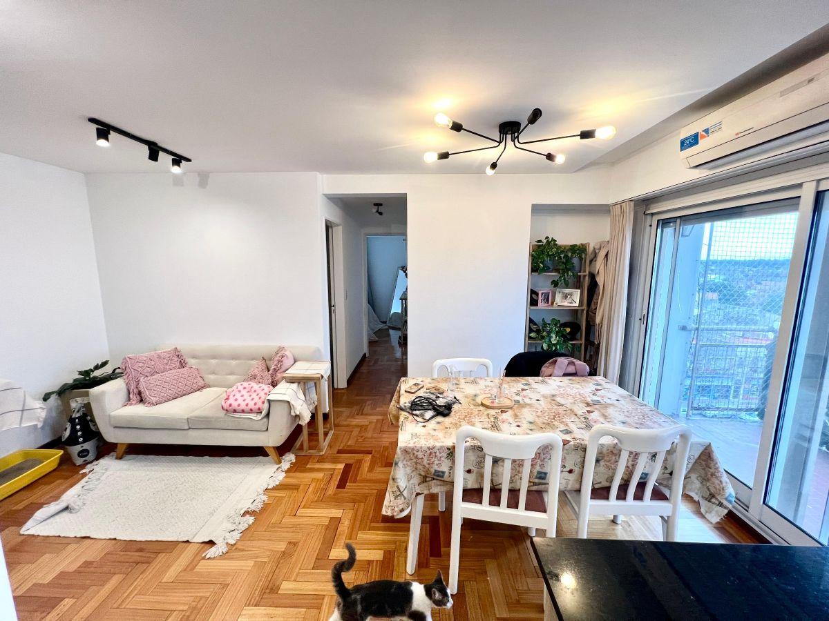 Foto de Martínez: Excelente y amplio depto de 3 Amb reciclado a nuevo. Vista, imagen 1
