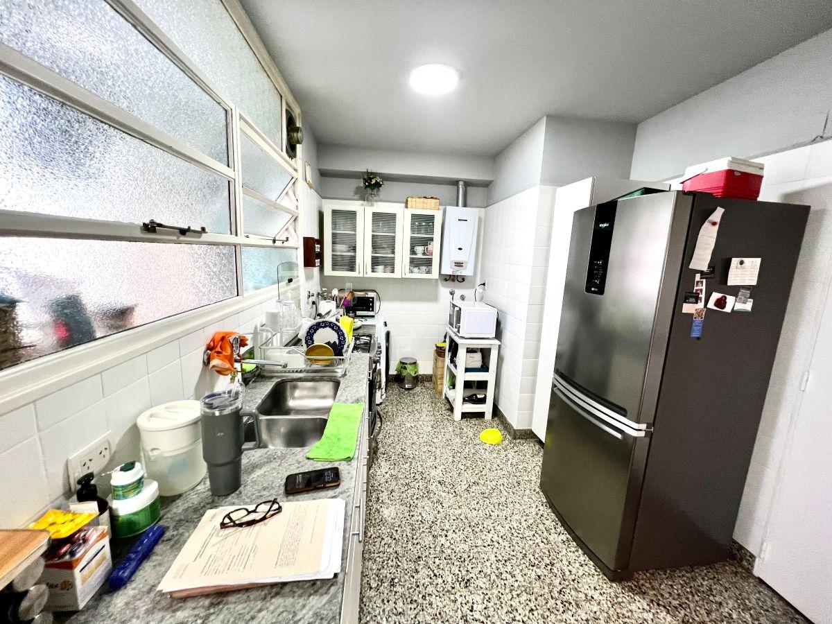 Foto de Martínez:Único departamento de 4 ambientes conbalcón. Excelente estado, imagen 5