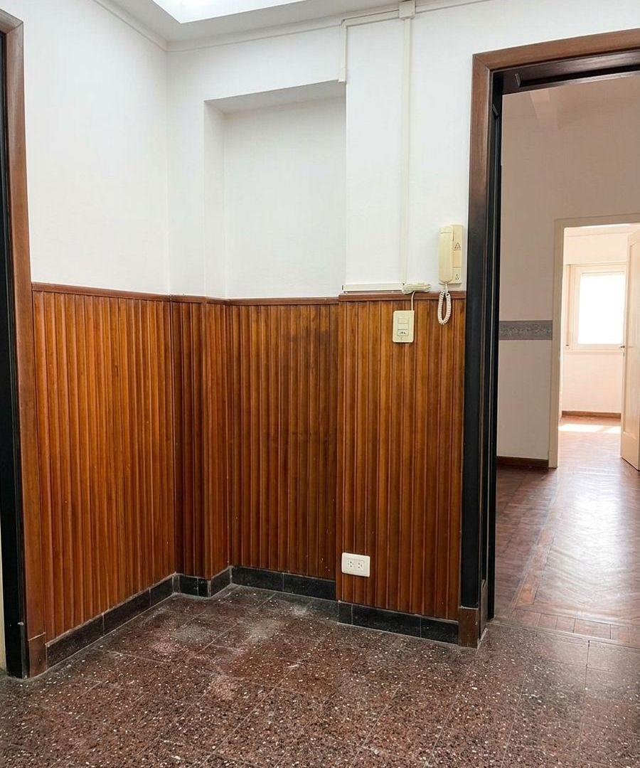 Foto de Casa para reciclar o apto desarrollo. A media cuadra de Avda, imagen 4