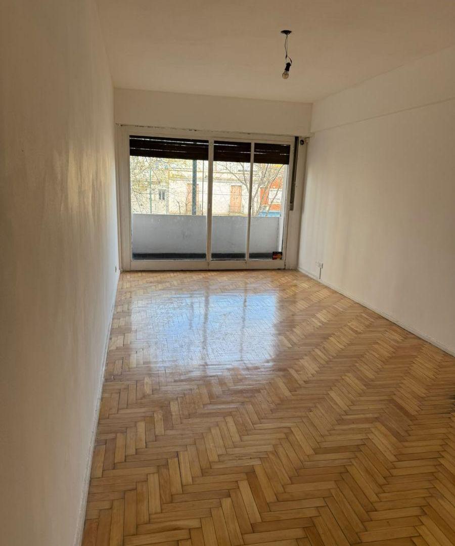 Foto de Martínez: Excelente Depto de 3 Amb Entre Av y Vías. Impecable, imagen 1