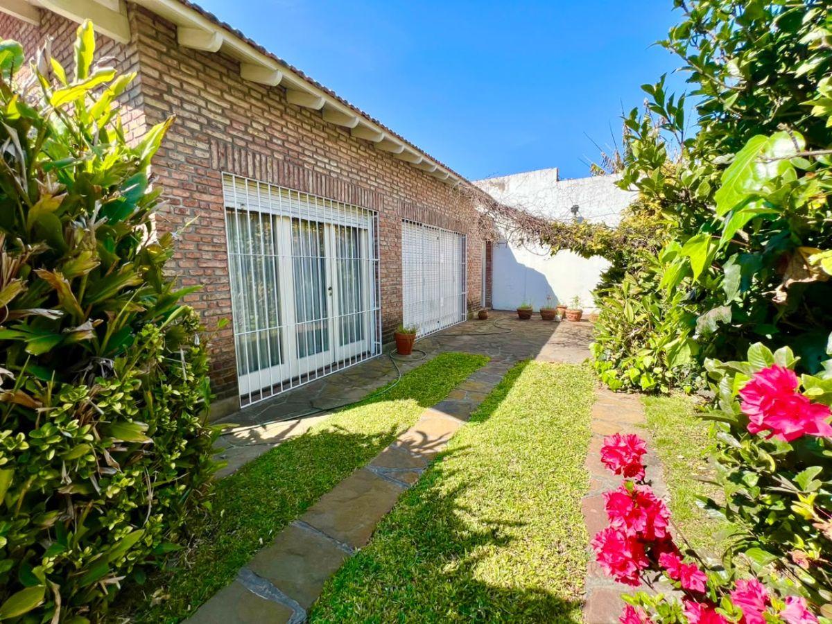 Foto de Acassuso: Muy linda casa en 1 Planta a 3 cuadras de Av Santa Fe. 3, imagen 3