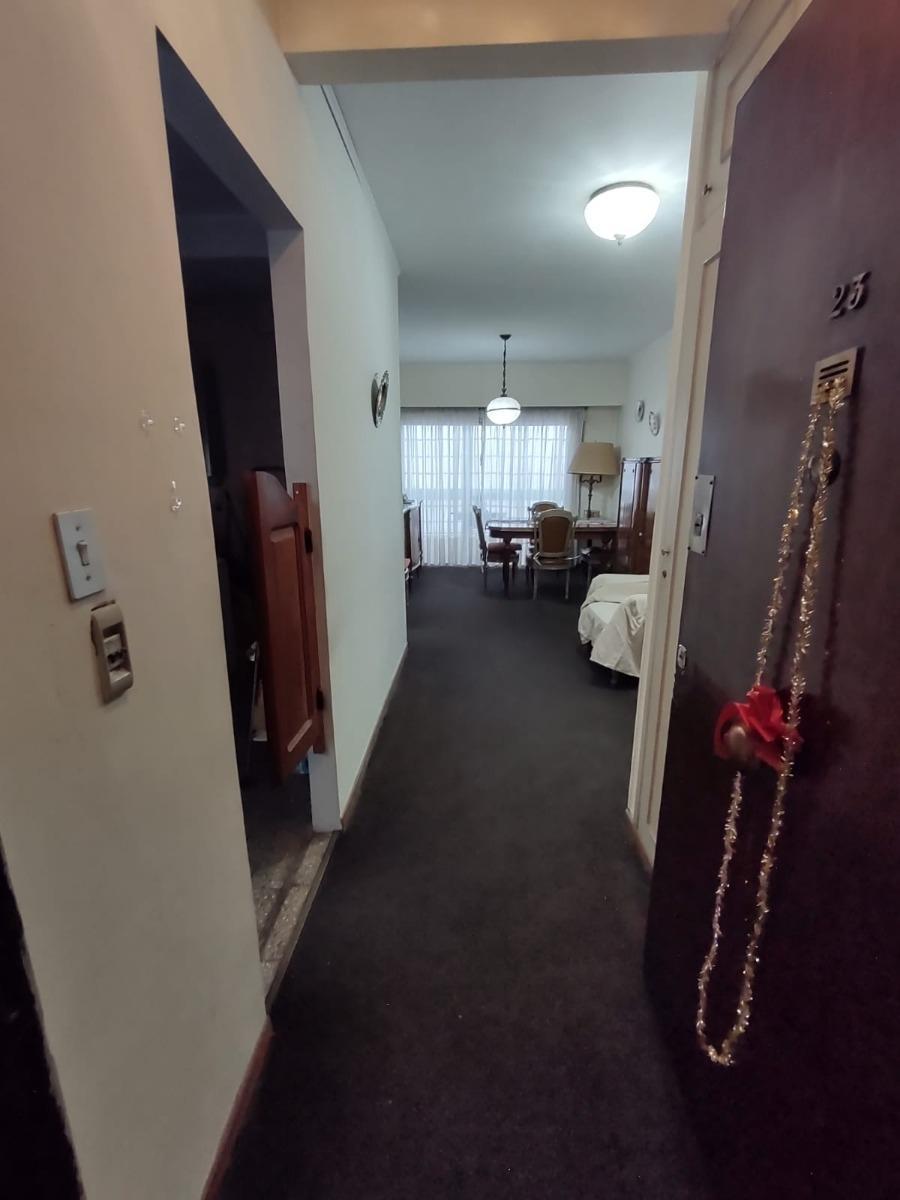 Departamento en Venta - 2 Dorm. 1 Baño - 60 m² - Monserrat 4