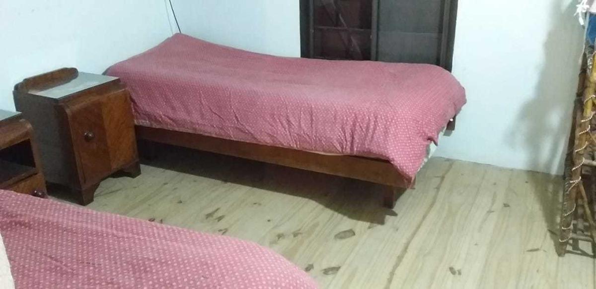 Casa en Venta - 4 Dorm. 1 Baño - Cochera - 200 m² - Las Toninas 1