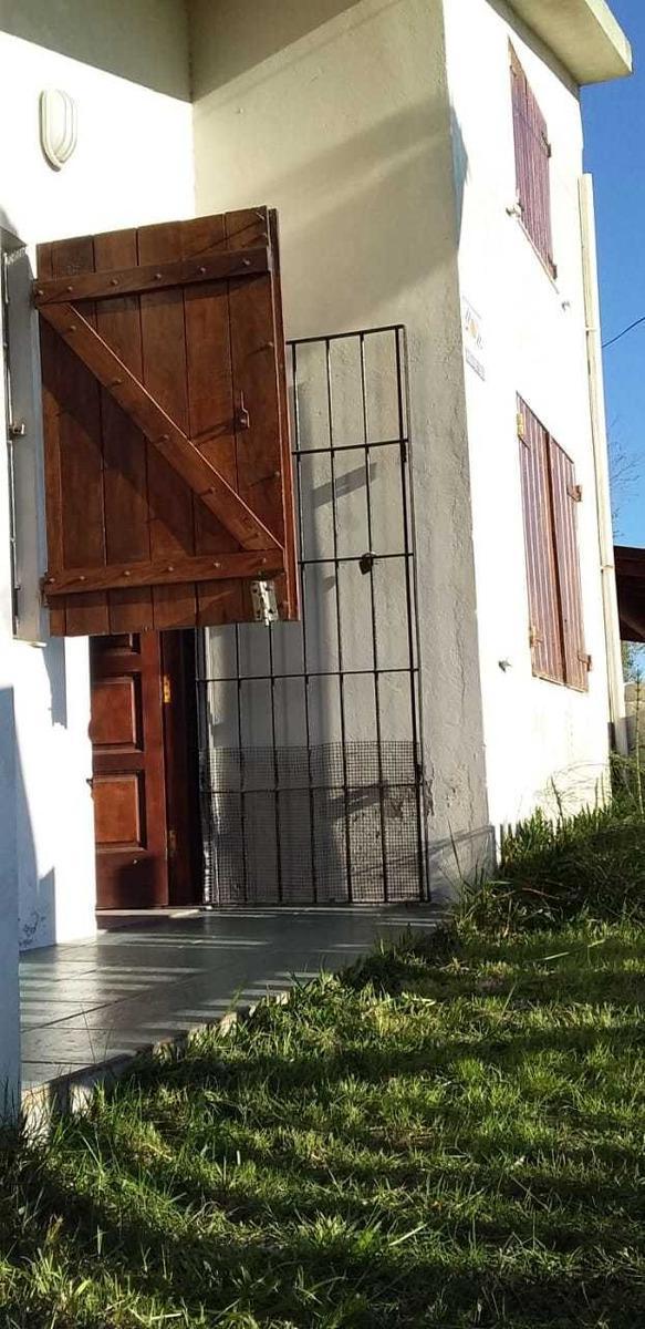 Casa en Venta - 4 Dorm. 1 Baño - Cochera - 200 m² - Las Toninas 2