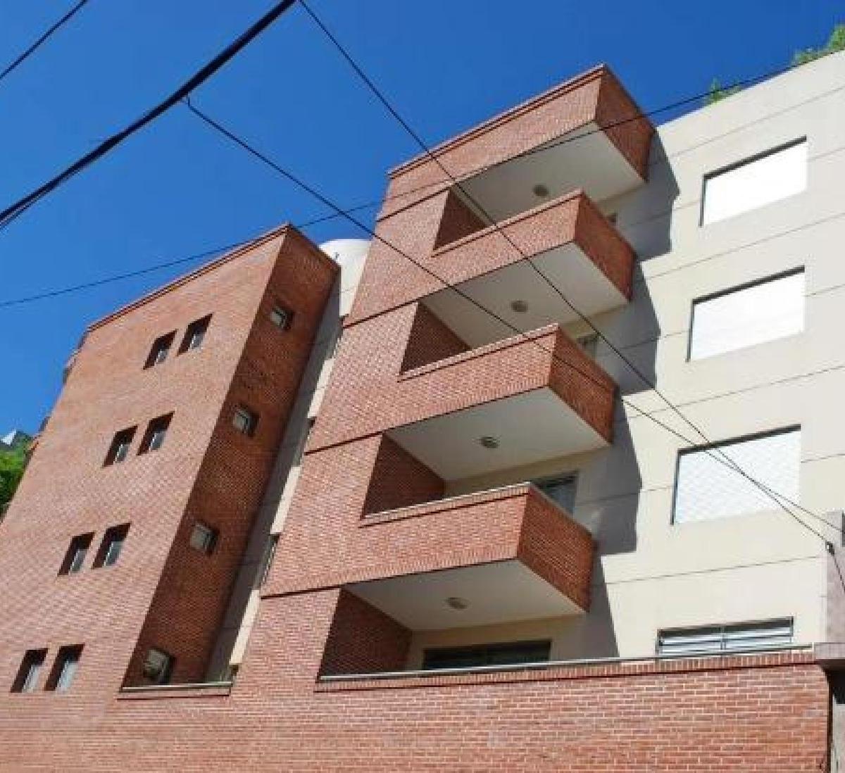 Departamento en Venta - 3 Dorm. 3 Baños - 115 m² - Caballito 1