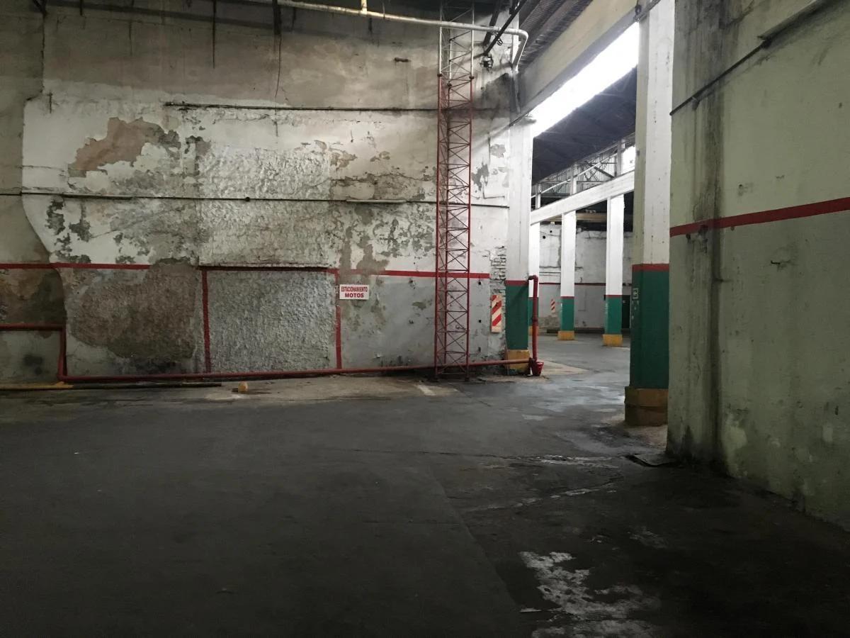 Depósito en Venta - Oficinas - 2.400 m² - Caballito 2