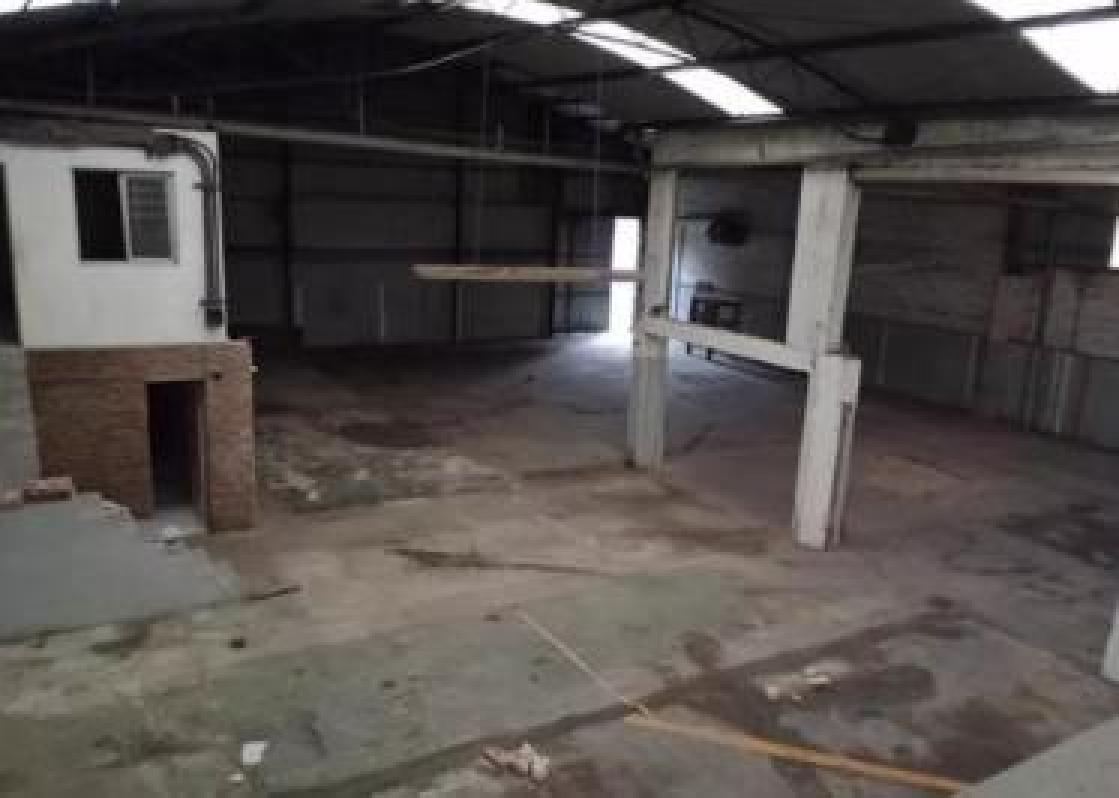 Depósito en Venta - Oficinas - Baños - Departamento - 1.366 m² - Lomas de Zamora 1