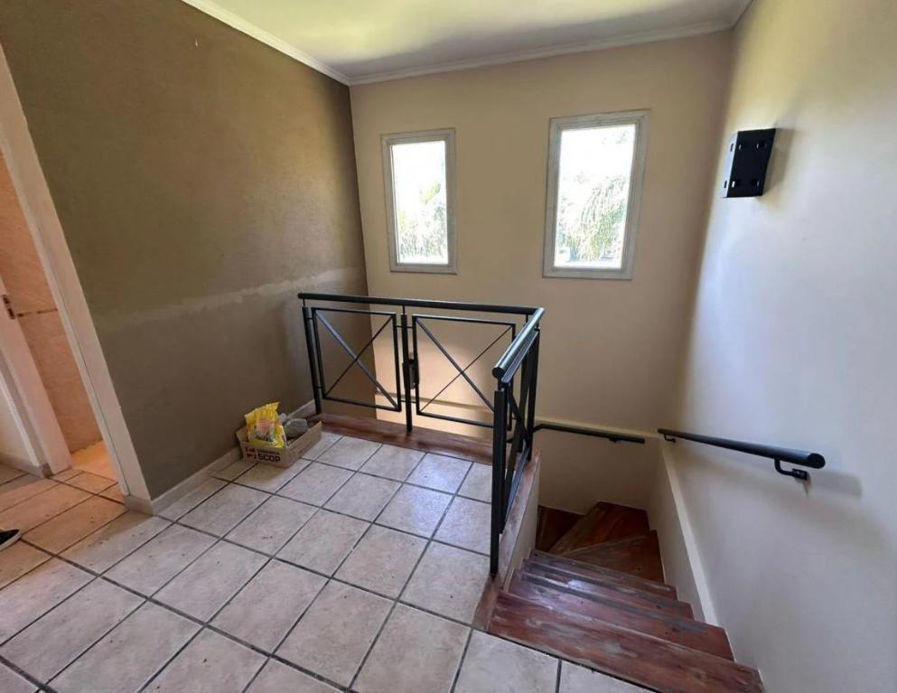Casa en Venta - 3 Dorm. 4 Baños 4 Cocheras - 550 m² - Villa Elisa [financiada] 5
