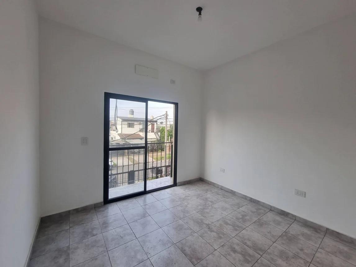 Departamento en Venta - 1 Dormitorio 1 Baño - 40 m² - José C. Paz 2