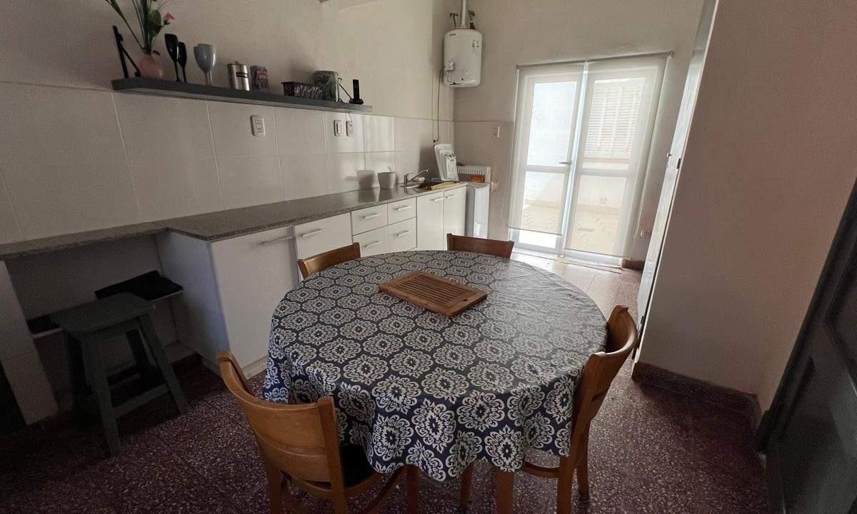 Casa en Venta - 3 Dorm. 2 Baños - Cochera - 352 m² - Mercedes 3