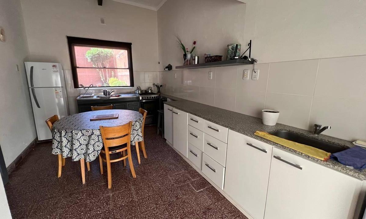 Casa en Venta - 3 Dorm. 2 Baños - Cochera - 352 m² - Mercedes 4