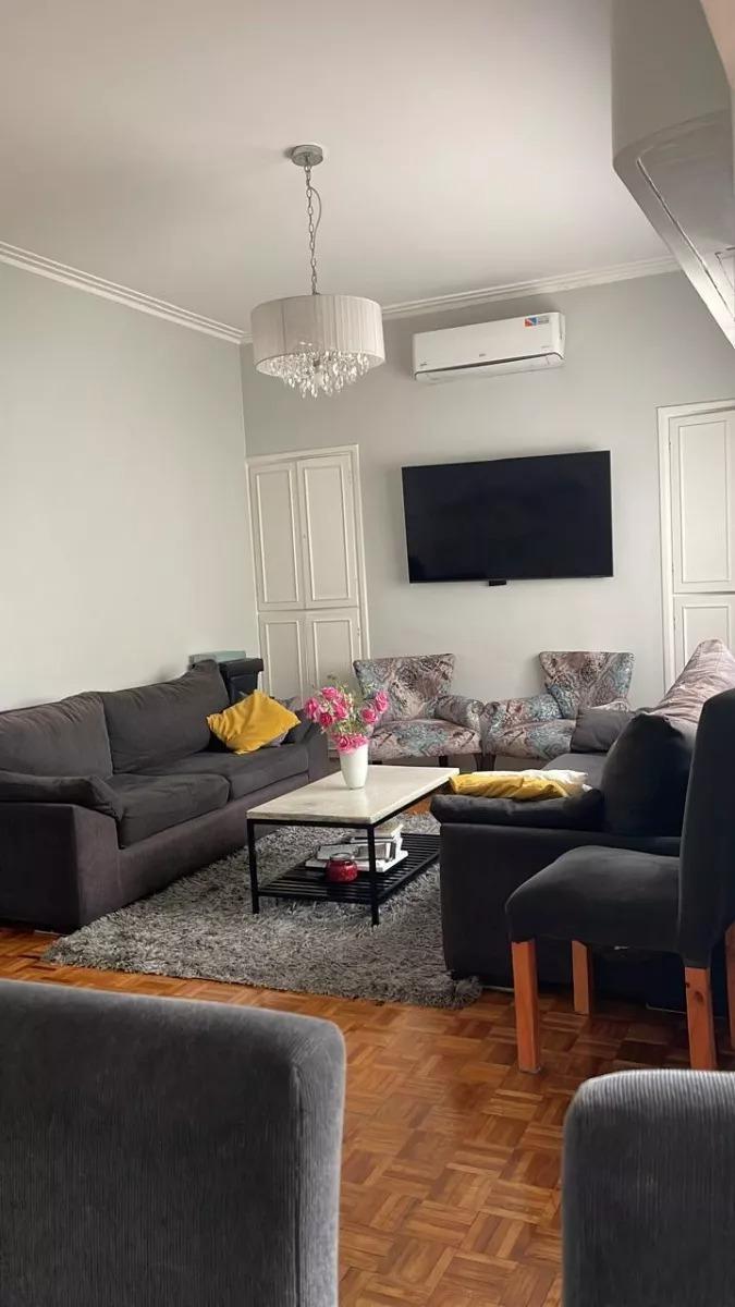 Departamento en Venta - 5 Dorm. 2 Baños - Flores 5