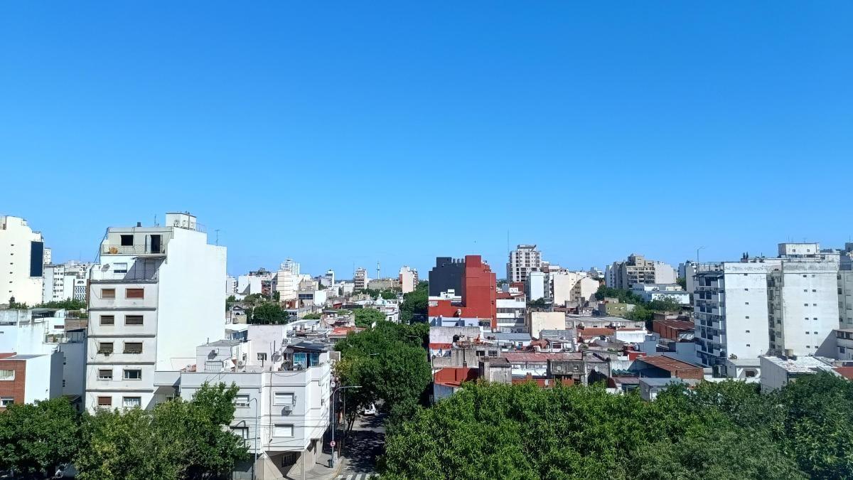 Departamento en Venta - 3 Dorm. 2 Baños - Cochera - 105 m² - Flores Norte 5
