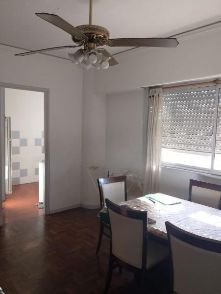 Departamento en Venta - 2 Dorm. 1 Baño - 60 m² - Monte Castro 2
