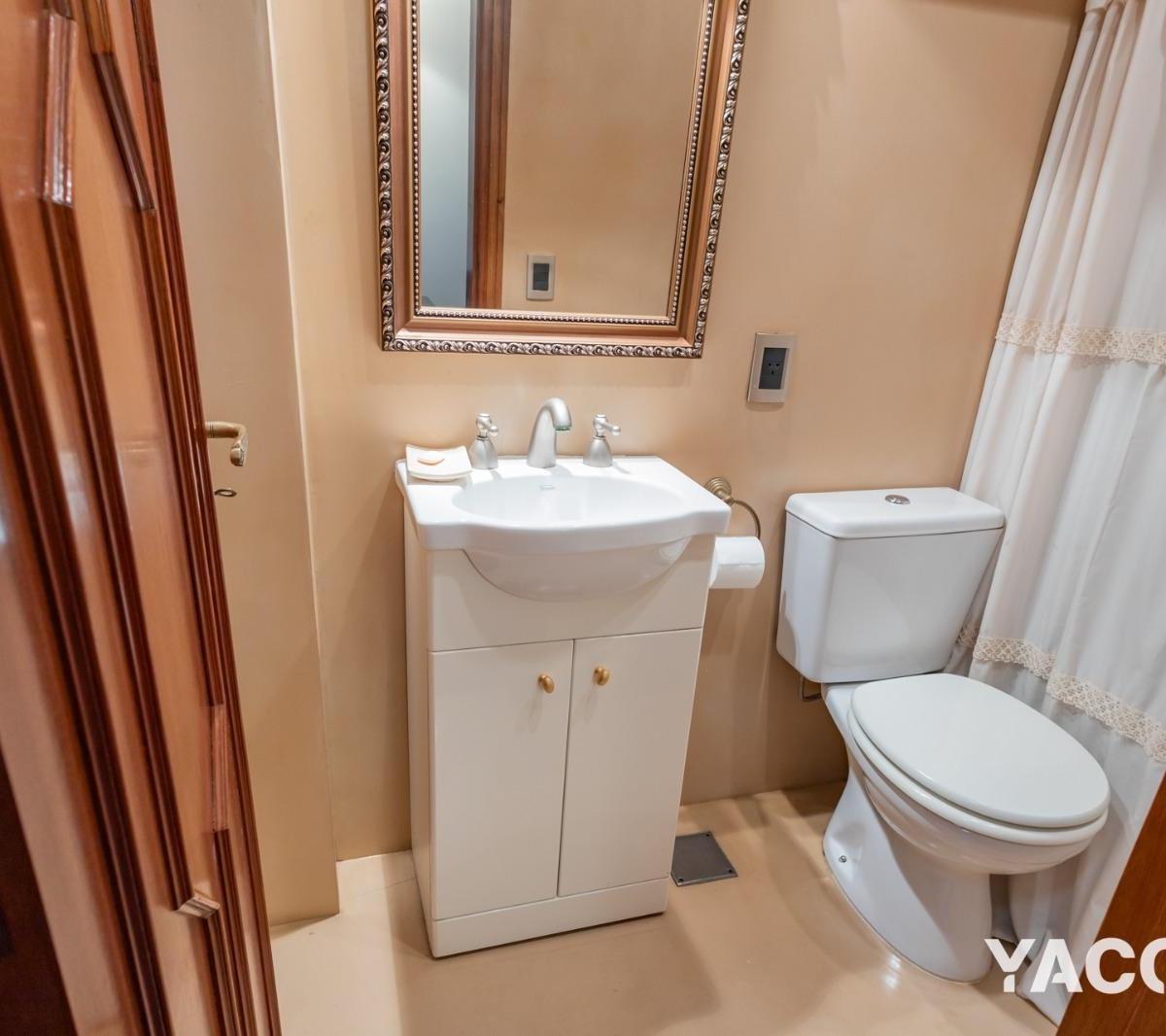 Casa en Venta - 4 Dorm. 4 Baños - Cochera - 751 m² - La Plata 5