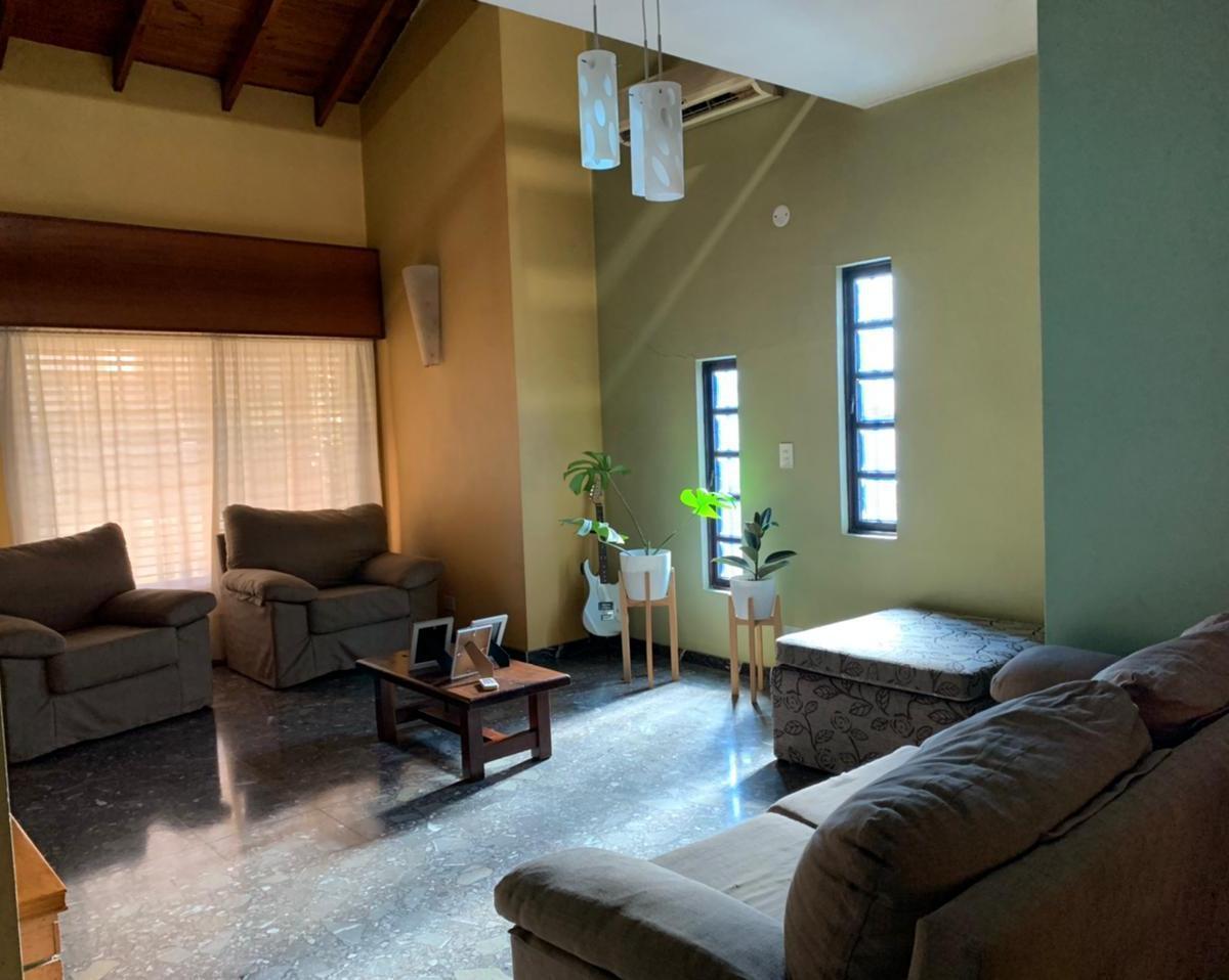 Casa en Venta - 4 Dorm. 4 Baños - Cochera - 830 m² - Bella Vista, San Miguel 5