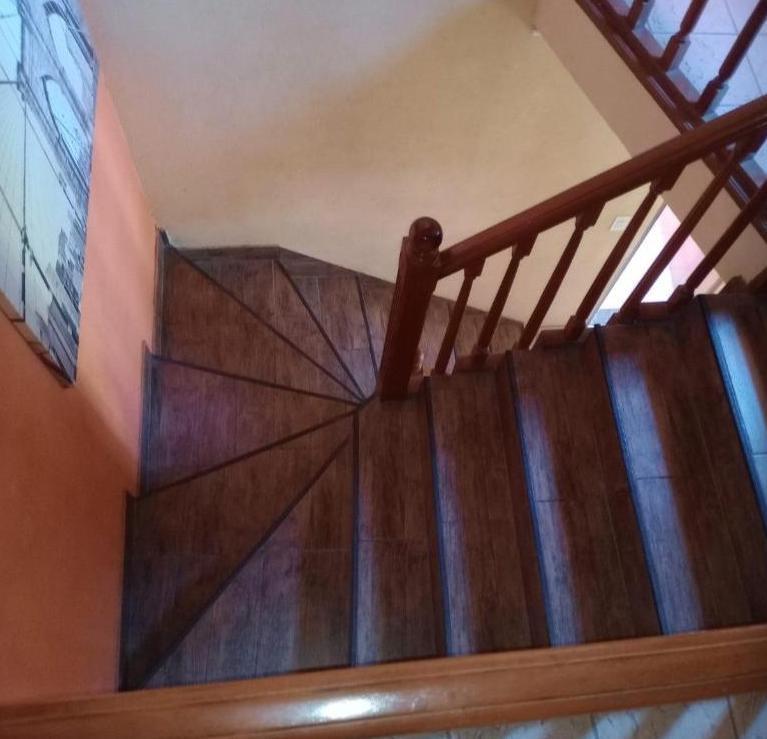 Casa en Venta - 3 Dorm. 2 Baños - Cochera - 340 m² - San Miguel 5