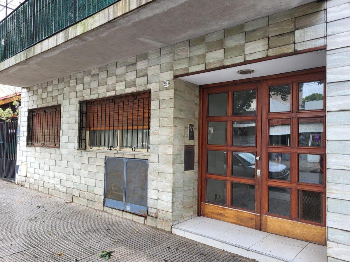 Departamento en Venta - 3 Dorm. 2 Baños - 79 m² - Flores 5