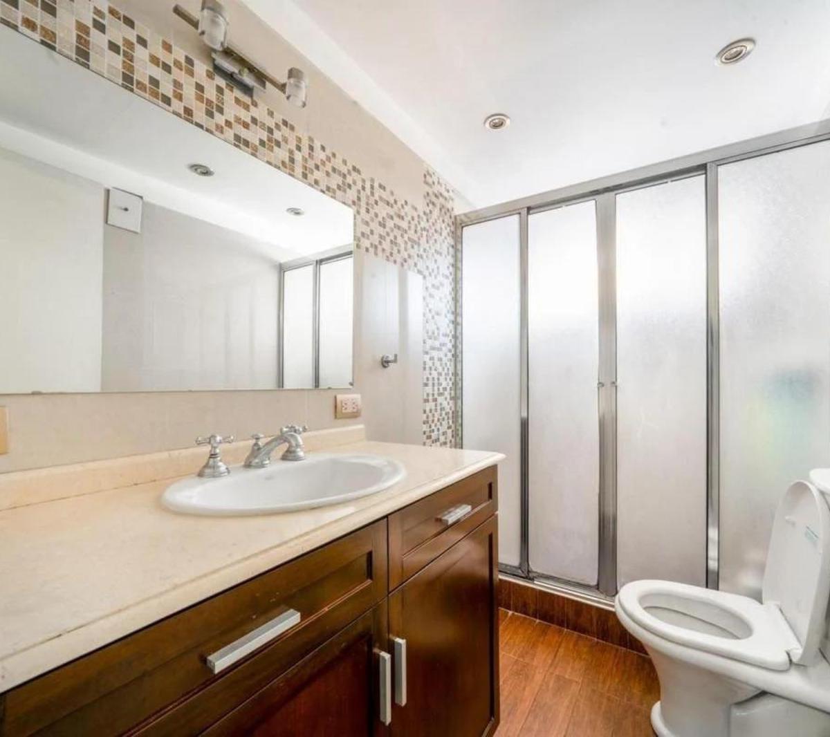 Departamento en Venta - 5 Dorm. 4 Baños - Cocheras - 274 m² - Flores 5