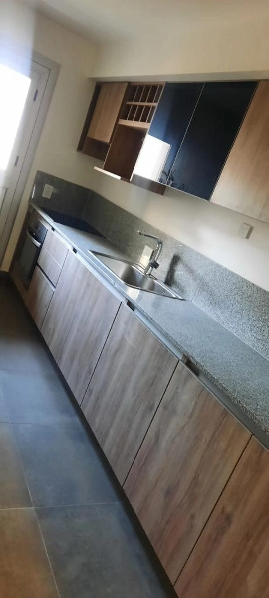 Departamento en Venta - 2 Dorm. 3 Baños - 104 m² - Caballito 5